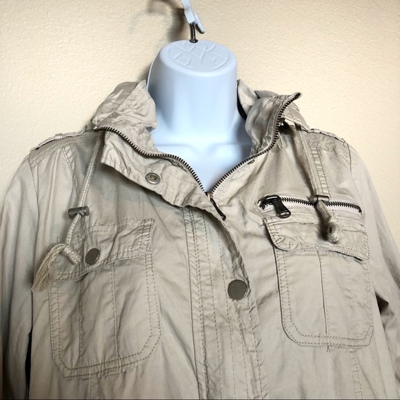 Cream jacket - Picture 2 of 6